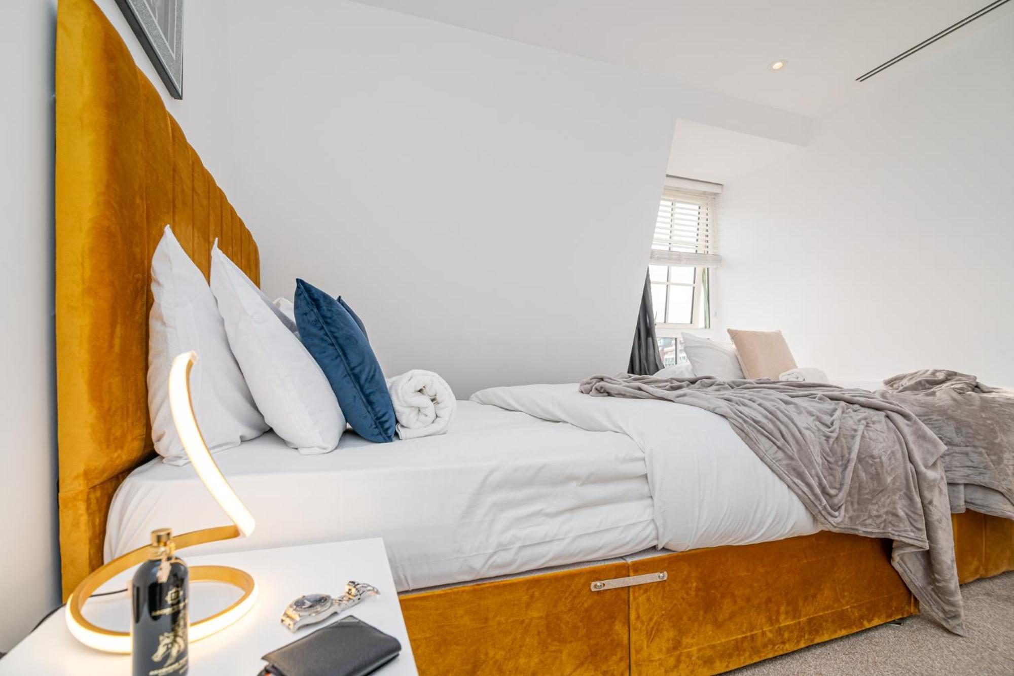 Stunning 1-Bedroom Penthouse In Marble Arch 72 Londres Exterior foto