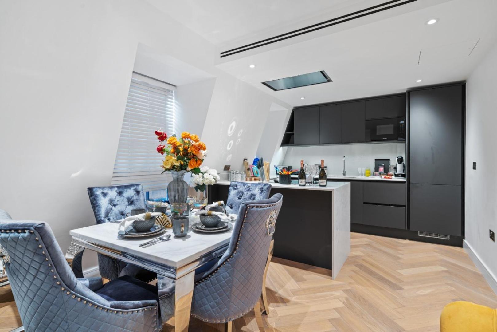 Stunning 1-Bedroom Penthouse In Marble Arch 72 Londres Exterior foto